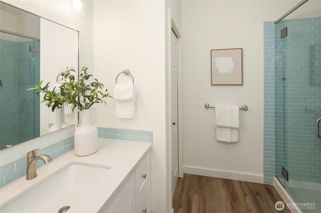 2609 E Beaver Lake Drive SE, Sammamish, WA 98075
