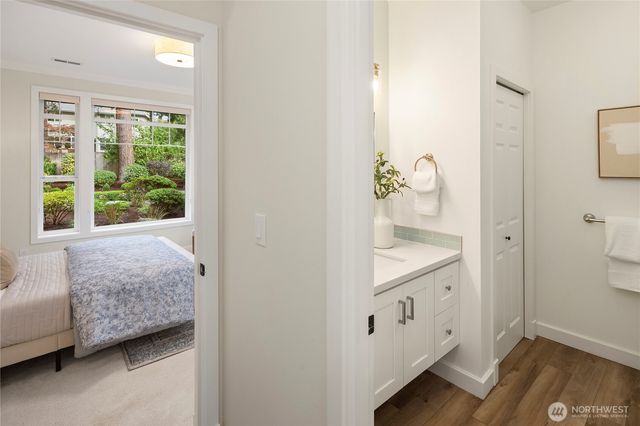 2609 E Beaver Lake Drive SE, Sammamish, WA 98075