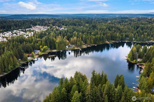 2609 E Beaver Lake Drive SE, Sammamish, WA 98075