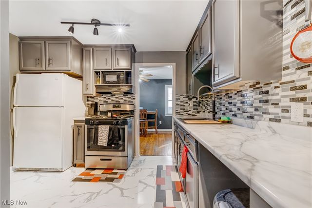 4911 Tuxedo Avenue, Parma, OH 44134