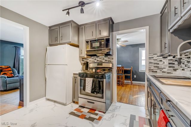 4911 Tuxedo Avenue, Parma, OH 44134