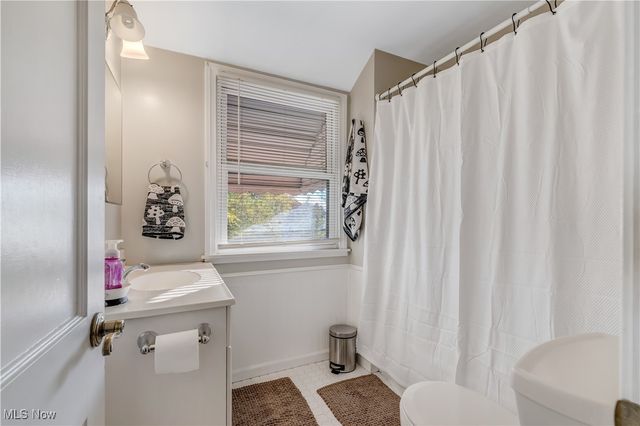 4911 Tuxedo Avenue, Parma, OH 44134