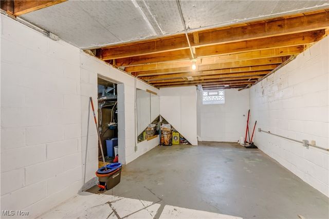 4911 Tuxedo Avenue, Parma, OH 44134