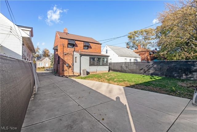 4911 Tuxedo Avenue, Parma, OH 44134