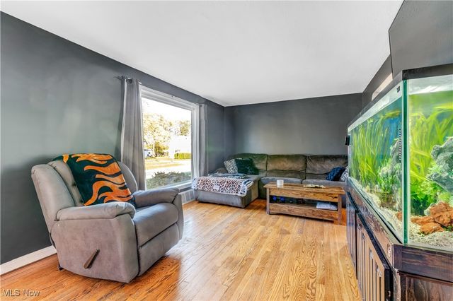 4911 Tuxedo Avenue, Parma, OH 44134