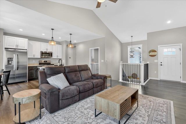 407 Luann Kay Lane, Orfordville, WI 53576