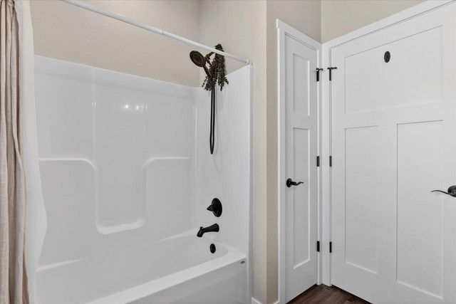 407 Luann Kay Lane, Orfordville, WI 53576