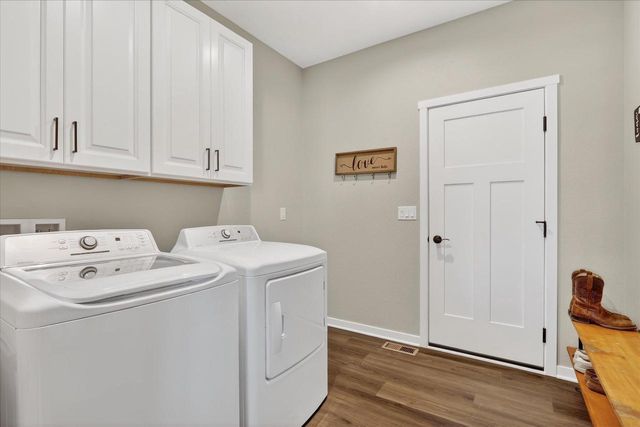 407 Luann Kay Lane, Orfordville, WI 53576