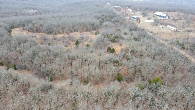 W 810 Road, Tahlequah, OK 74464