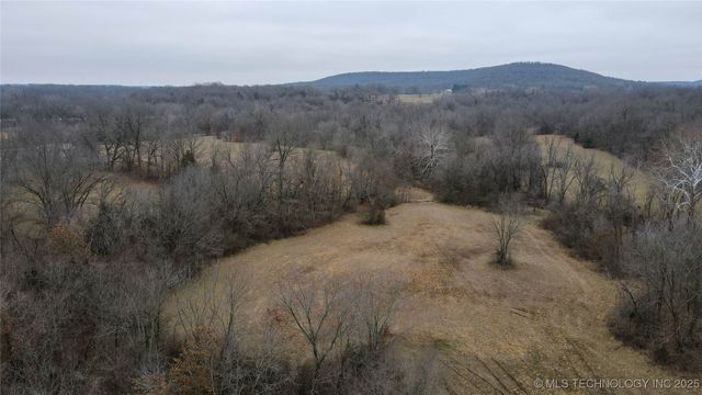 W 810 Road, Tahlequah, OK 74464