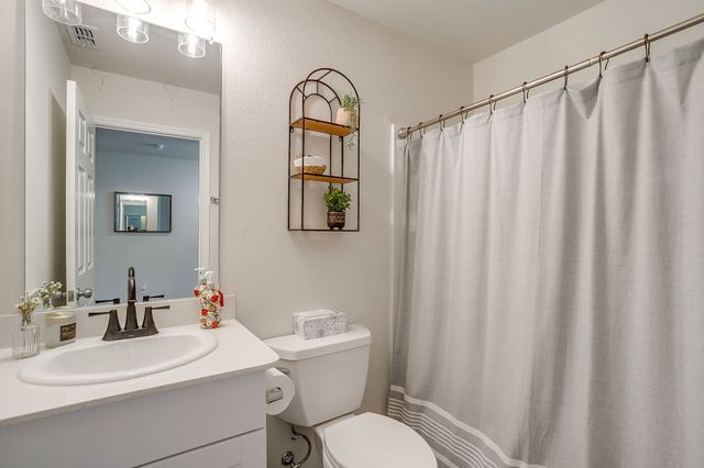 4553 Greyberry Drive, Fort Worth, TX 76036