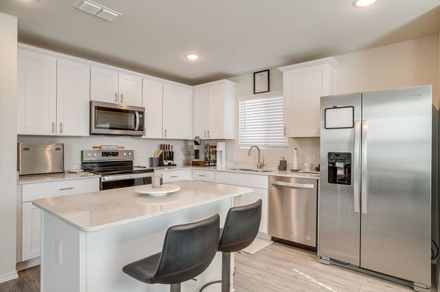 4553 Greyberry Drive, Fort Worth, TX 76036