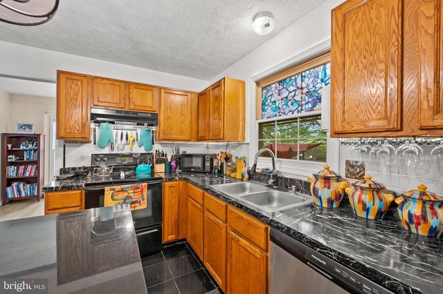 9525 QUEENS GUARD CT, Laurel, MD 20723