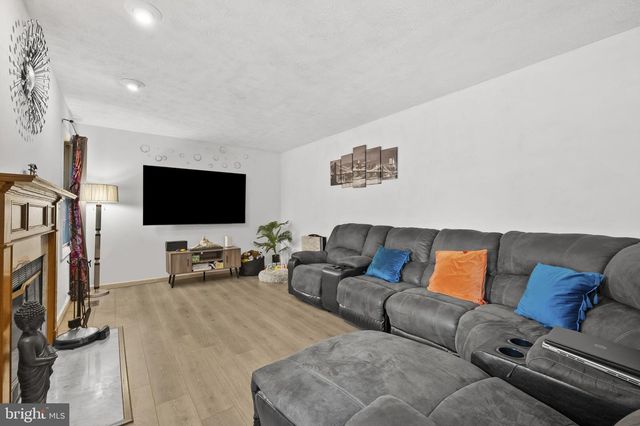 9525 QUEENS GUARD CT, Laurel, MD 20723