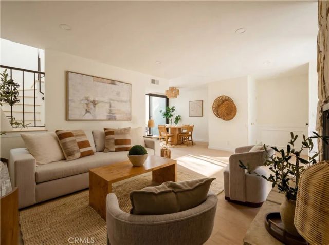 8125 Redlands Street 109, Playa Del Rey, CA 90293