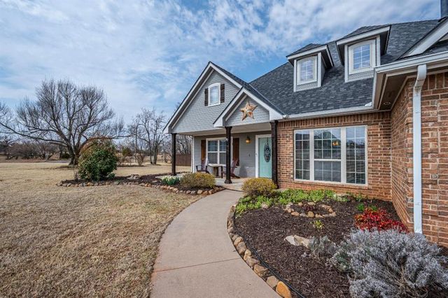 3353 McDaniel, Blanchard, OK 73010