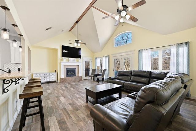 3353 McDaniel, Blanchard, OK 73010