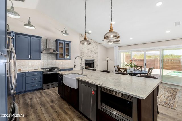 10170 E Sky Castle Way, Tucson, AZ 85730