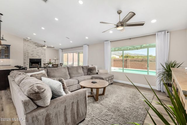 10170 E Sky Castle Way, Tucson, AZ 85730