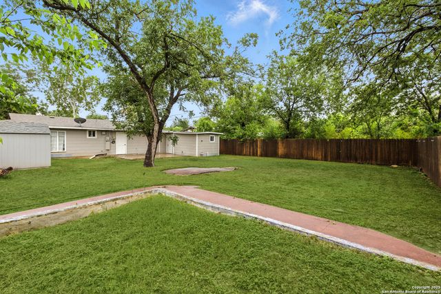 359 Tomrob, San Antonio, TX 78220