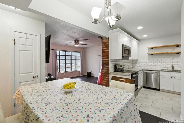 359 Tomrob, San Antonio, TX 78220