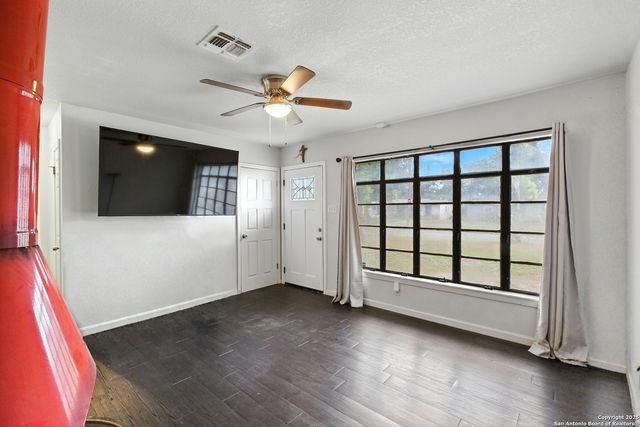359 Tomrob, San Antonio, TX 78220