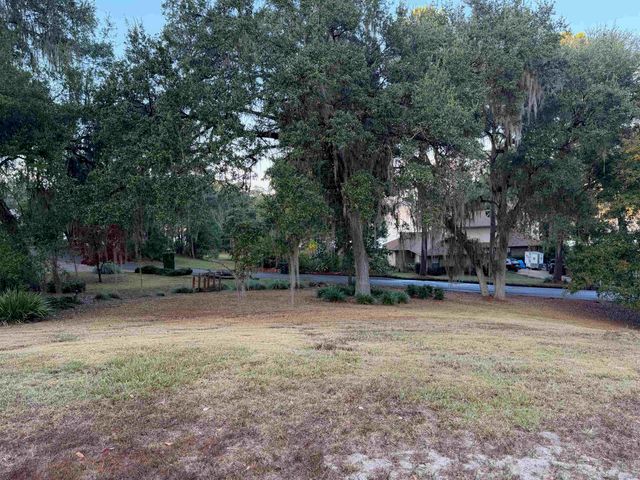 10678 Lake Iamonia Dr, Tallahassee, FL 32312