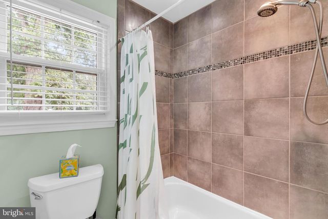 8001 LEYTON PL, Springfield, VA 22152