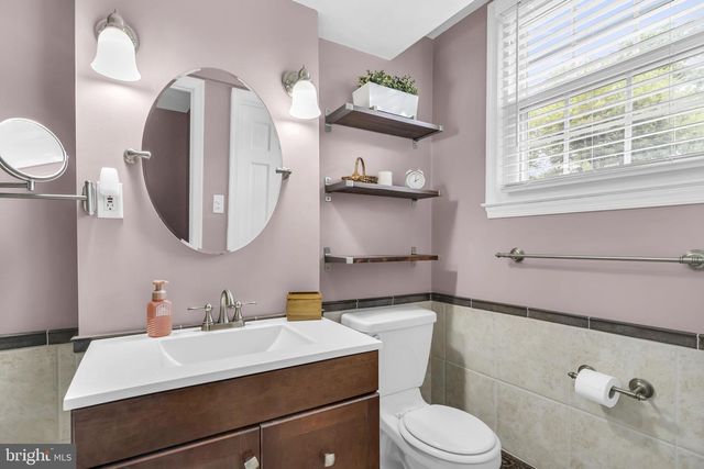 8001 LEYTON PL, Springfield, VA 22152
