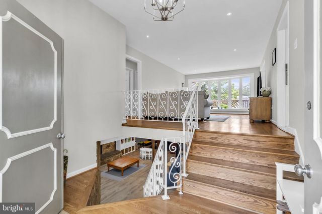 8001 LEYTON PL, Springfield, VA 22152