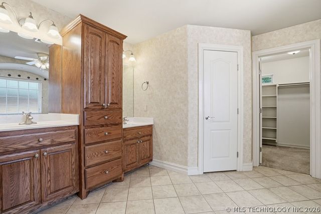 3117 E 143rd Street S, Bixby, OK 74008