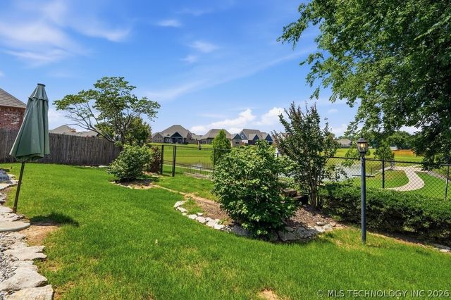 3117 E 143rd Street S, Bixby, OK 74008