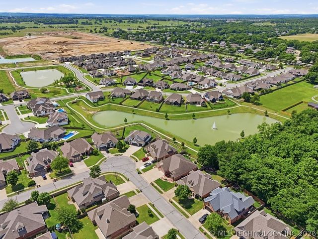 3117 E 143rd Street S, Bixby, OK 74008
