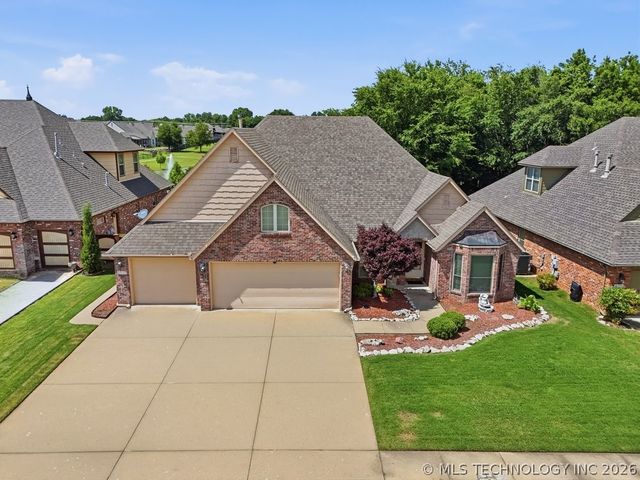 3117 E 143rd Street S, Bixby, OK 74008