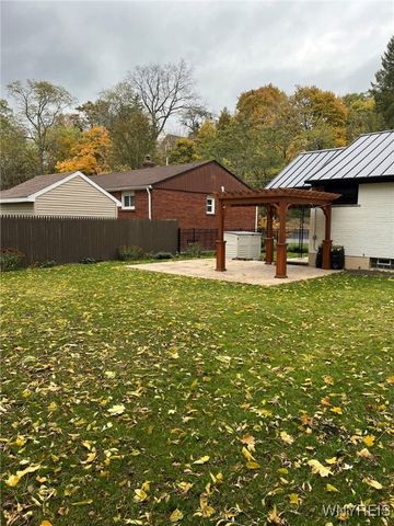 235 South 3rd Street, Lewiston, NY 14092