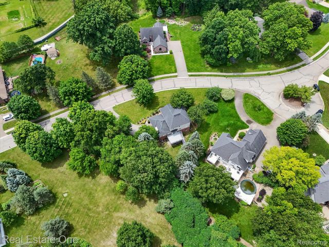 9610 Forest Ridge Drive, Village Of Clarkston, MI 48348