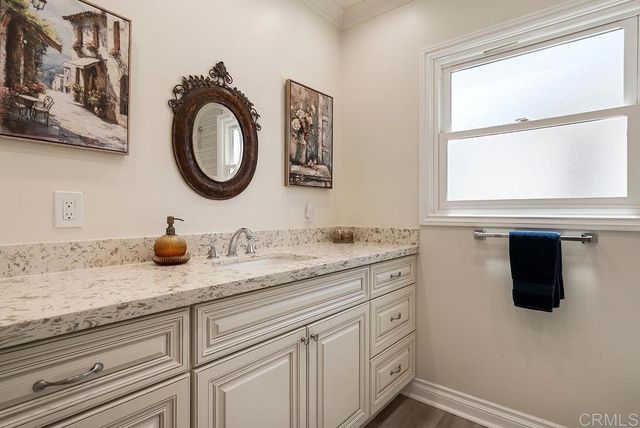 453 W Laurel Avenue, Glendora, CA 91741
