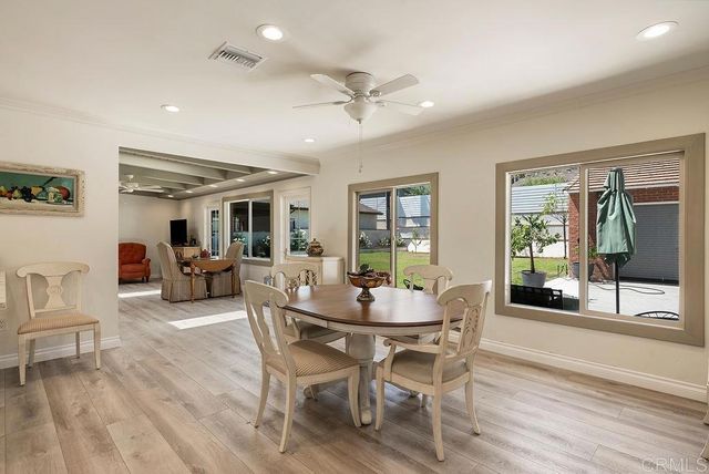 453 W Laurel Avenue, Glendora, CA 91741