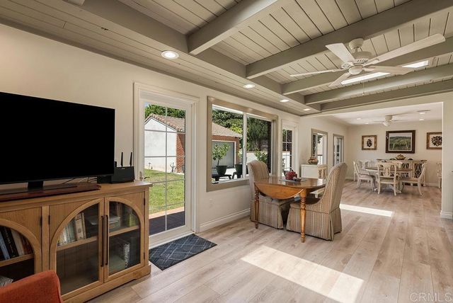 453 W Laurel Avenue, Glendora, CA 91741