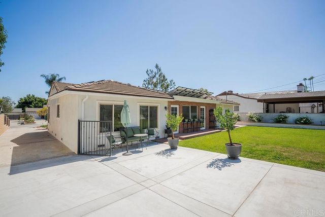 453 W Laurel Avenue, Glendora, CA 91741