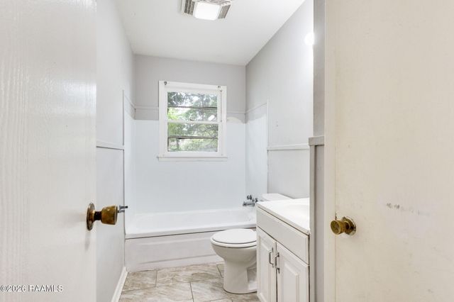 126 Sherwood Drive, Lafayette, LA 70501