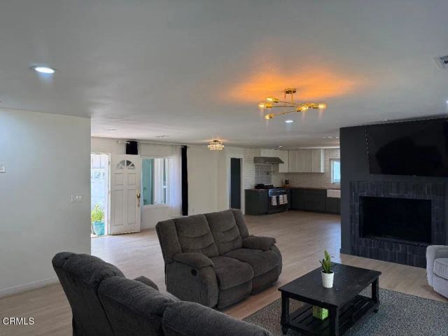 349 Calle Larios, Camarillo, CA 93010