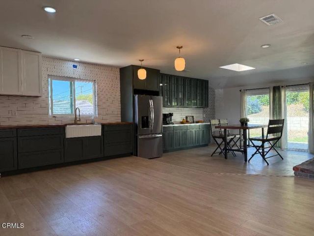 349 Calle Larios, Camarillo, CA 93010