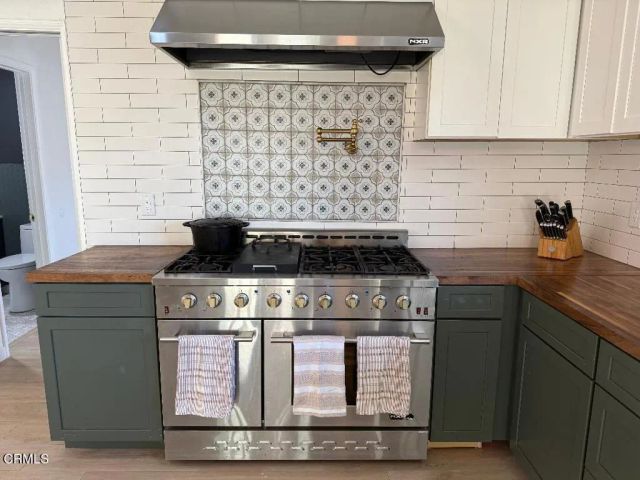 349 Calle Larios, Camarillo, CA 93010