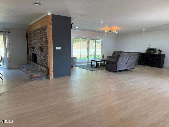 349 Calle Larios, Camarillo, CA 93010