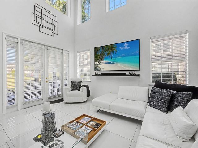 528 WOODLAND TERRACE, Orlando, FL 32828