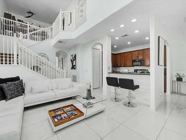 528 WOODLAND TERRACE, Orlando, FL 32828