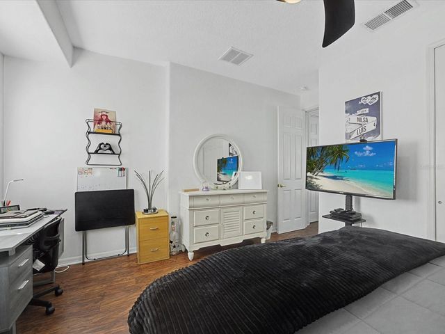 528 WOODLAND TERRACE, Orlando, FL 32828