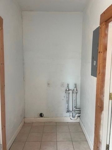 214 S 4th, Wills Point, TX 75169
