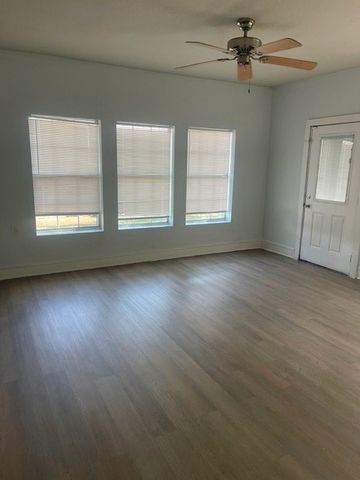214 S 4th, Wills Point, TX 75169